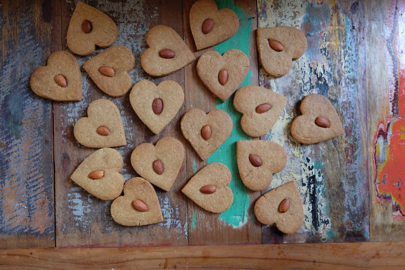 Almond Shortbread Hearts | Anna Gare Official Website